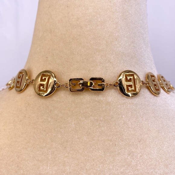 GIVENCHY Vintage Gold Tone Logo Link Necklace - Picture 5 of 10